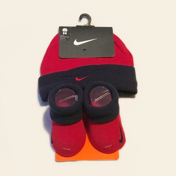 Nike Other - Nike cap & Booties 🤱